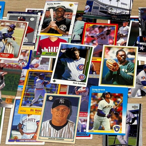 BASEBALL CARD COLLECTION